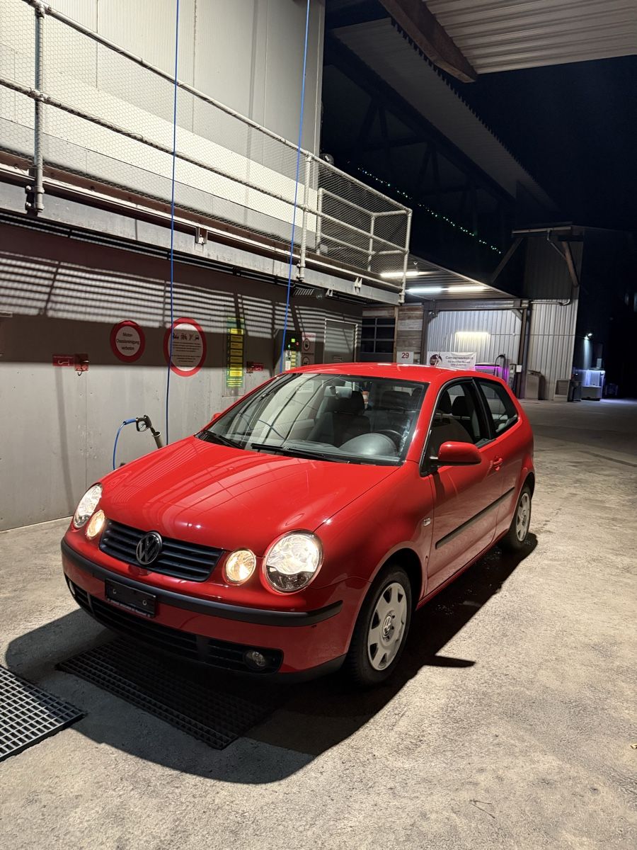 VW Autos: WV polo 24.000 km – D'occasion à Schaffhausen par Adr.46