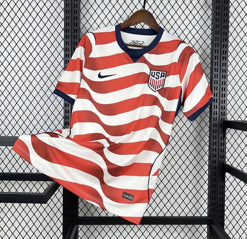 Maillots de corps & Pantalons: USA Trikot Neu – D'occasion à Biel/Bienne par Bolagol9