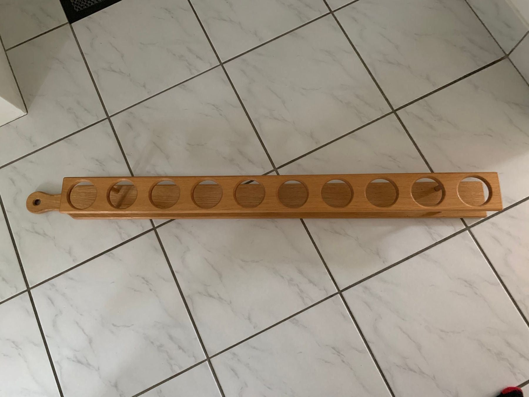 Supporti a parete: Bier Halter  aus Holz – Nuovo (secondo la descrizione) da St. Gallen venduto da Adwen