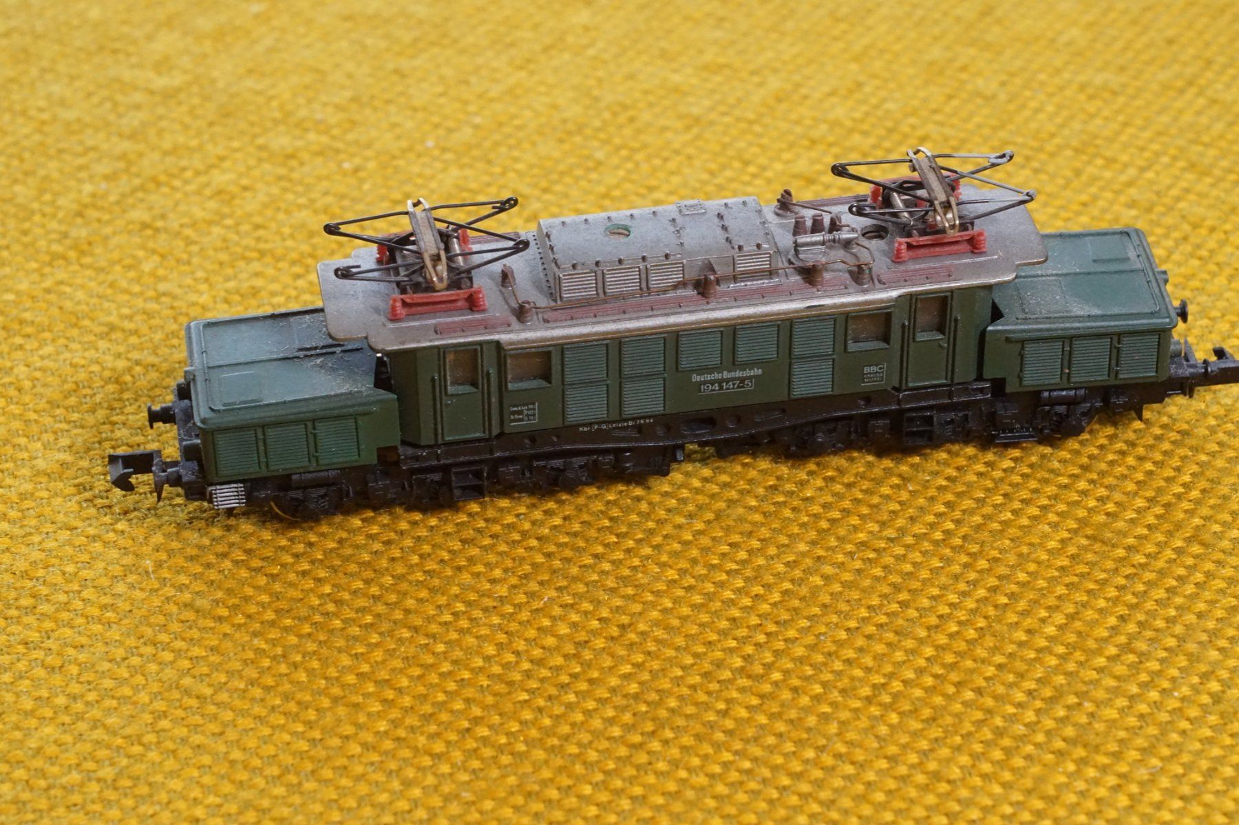 Arnold Modellini di ferrovie: DB BR 194 grün Spur N – Usato da Gränichen venduto da iknow