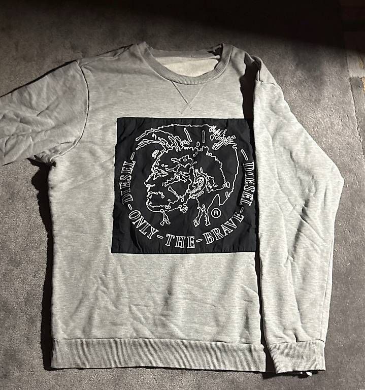 T-shirt: pull diesel Xl – Usato da Lausanne venduto da def_7qwq