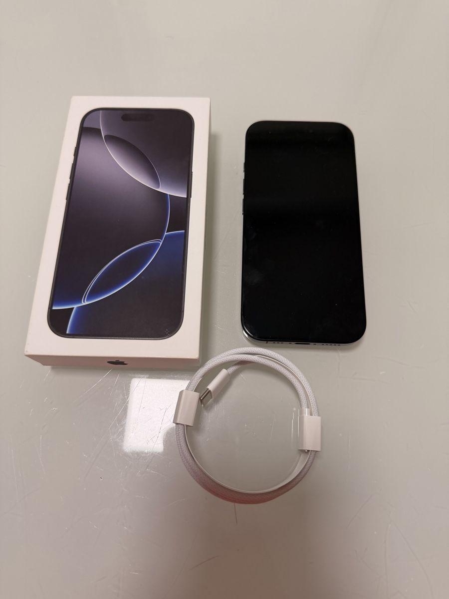 Apple Telefoni cellulari / Smartphones: Apple iPhone 16 Pro 128GB Black mit Garantie – Nuovo (secondo la descrizione) da Zürich venduto da Marsi9