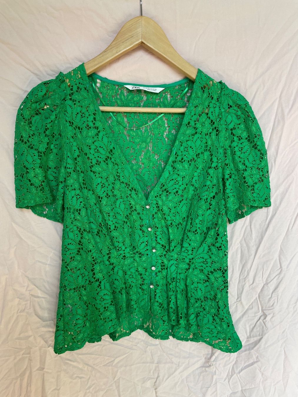 Zara Camicette: Bluse Zara mit Spitze – Nuovo (secondo la descrizione) da Zürich venduto da ufe_f5q5