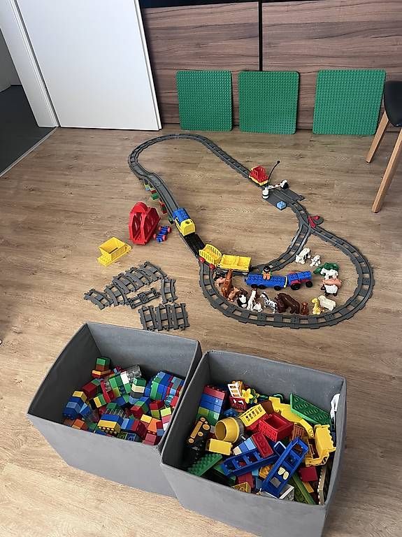 Jouets: Lego Duplo + Eisenbahn – D'occasion à Kaisten par Piggen
