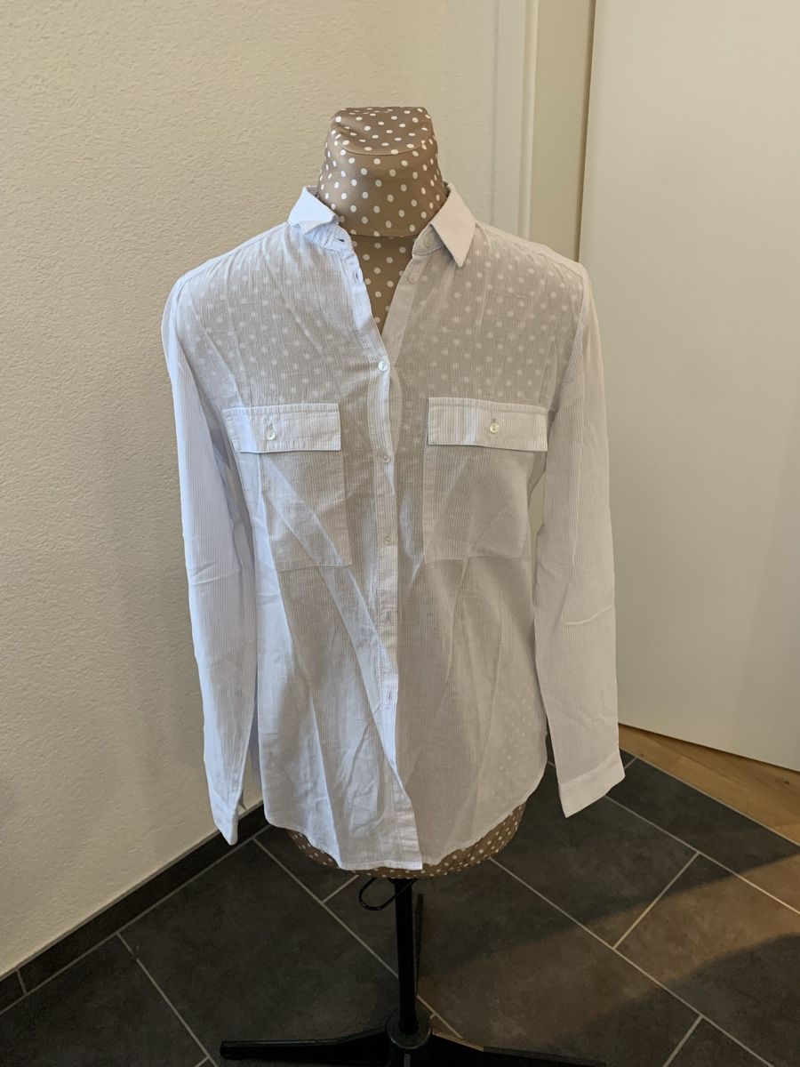 Esprit Blusen: Esprit Bluse, Gr. 34, hellblau leicht, gestreift – Gebraucht aus Frick von Cirilla