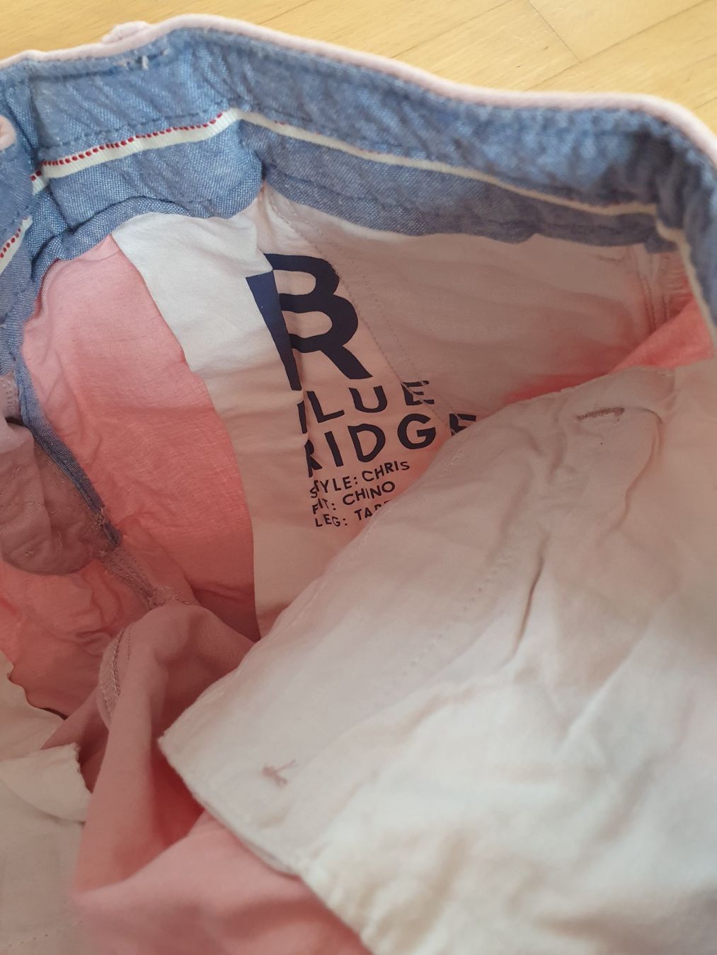 Pantaloni: Rosa Herren-Shorts, Grösse 32 – Usato da Kloten venduto da Hektor44 3