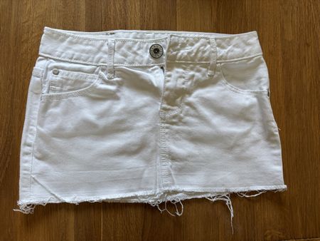 Guess Minirock Gr 25