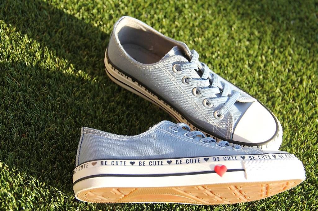 Scarpe per ragazze: Mädchen Sneakers wie Canvas Gr. 31 – Usato da Lenggenwil venduto da Reto888 1