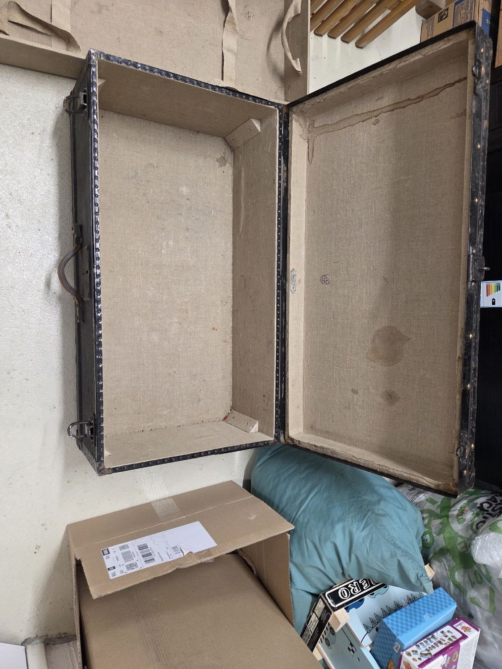 Caisses de transport: Offizierskiste mit Einsätzen – D'occasion à Liestal par Milo-2286 5