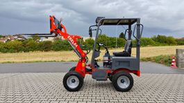 Elektro Radlader EREL04  Gabelstapler, Hoflader, Anbaugeräte