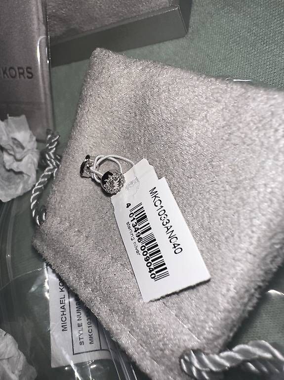 Boucles d'oreille: Michael Kors Premium Ohrstecker – Neuf avec emballage d'origine à Reinach AG par lunaakira 1