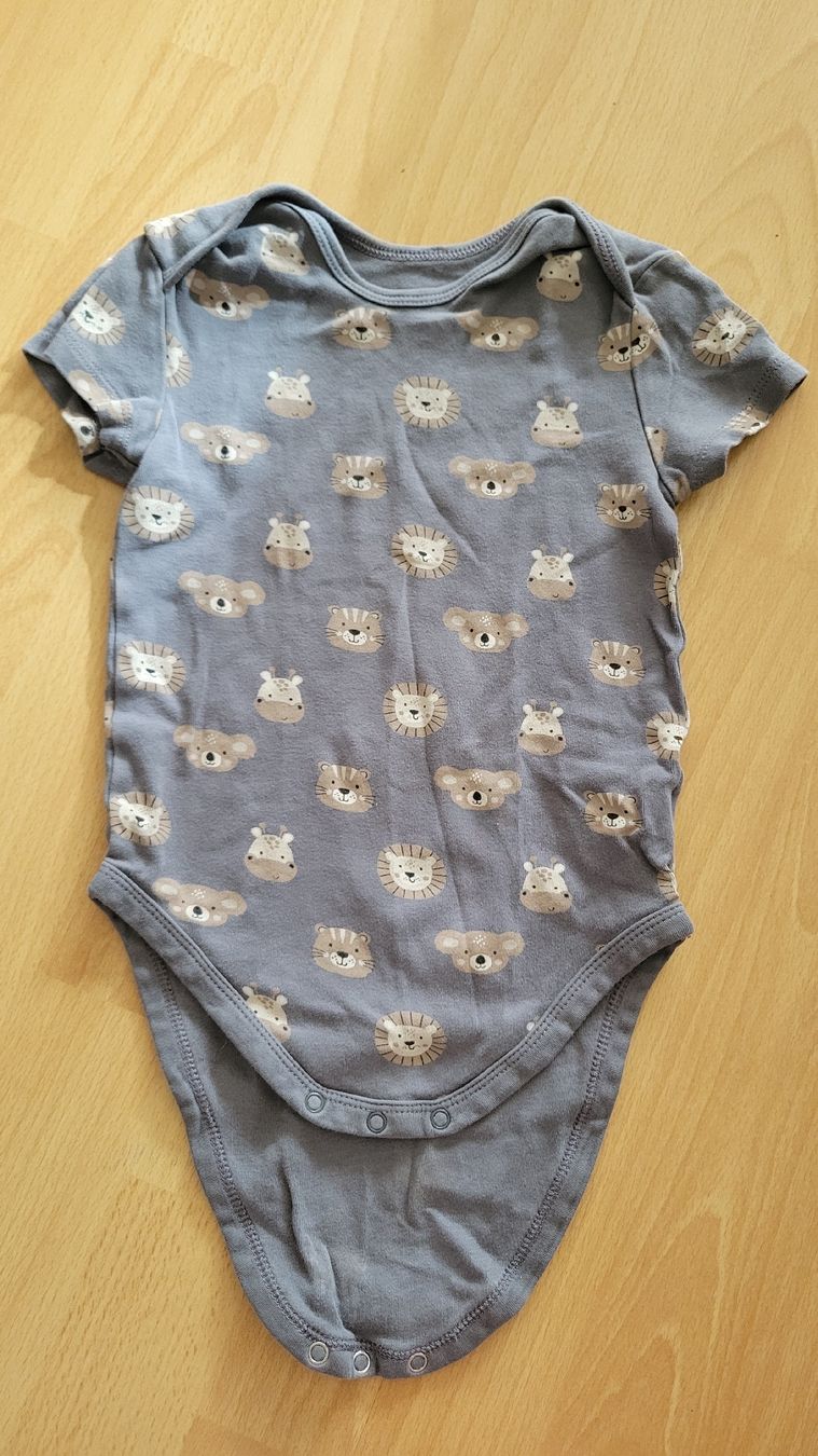 C&A Sous-vêtements: Body kurzarm Grösse 98 – D'occasion à Muri AG par tabi4fun