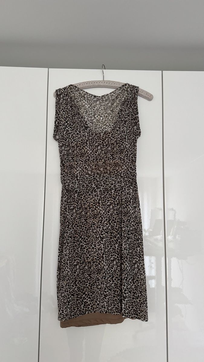 Vestiti: Esprit Kleid mit Leo Muster, Gr. L – Usato da Uitikon Waldegg venduto da bernascs 1