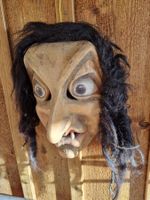Holzmaske Geschnitzt sehr Alt aus der MARCH- HÖFE
