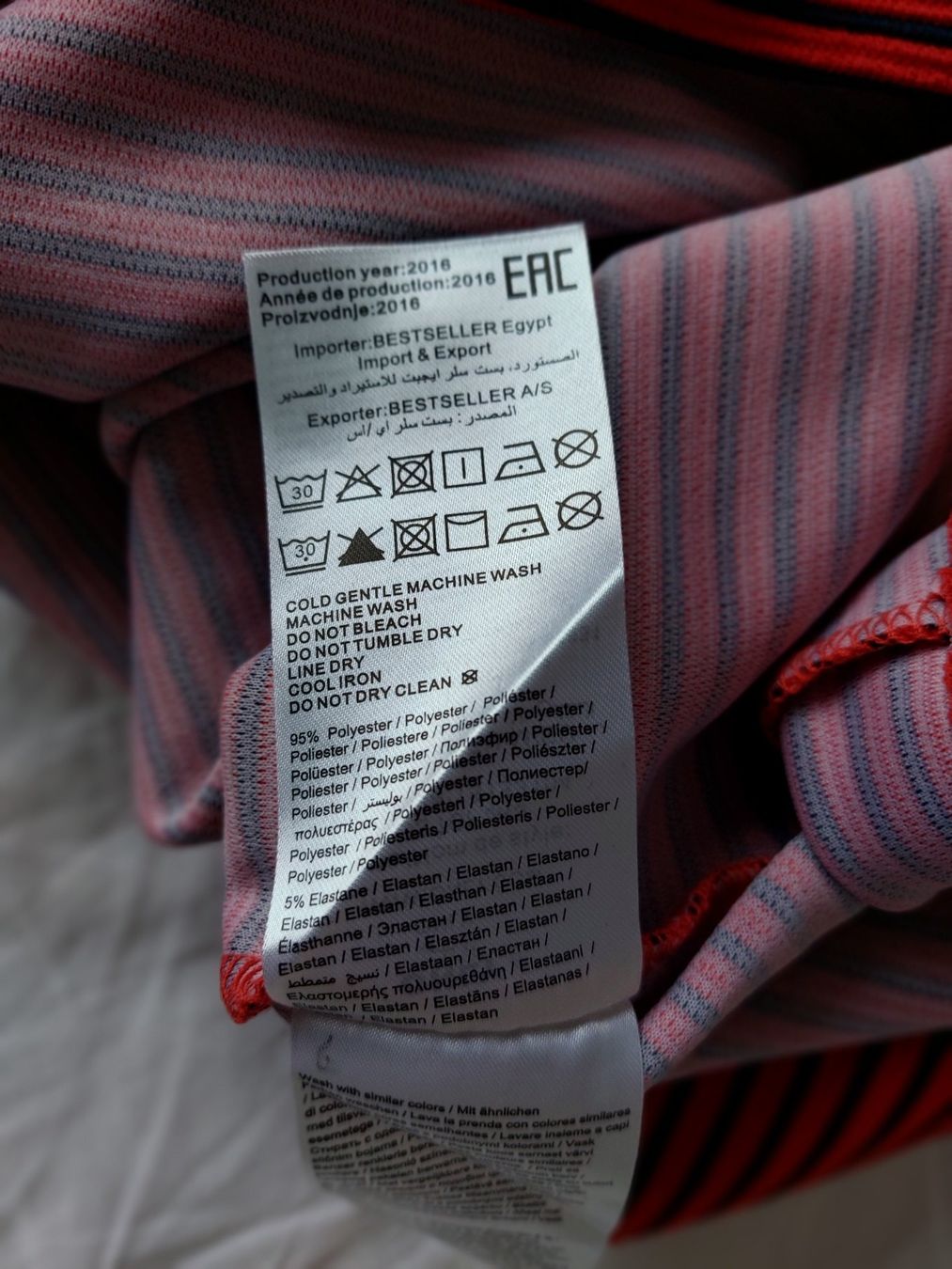 Only Maglioni & Felpe: Très joli pull rayé Only Taille M NEUF – Nuovo (secondo la descrizione) da Ostermundigen venduto da jul_7t8v 7
