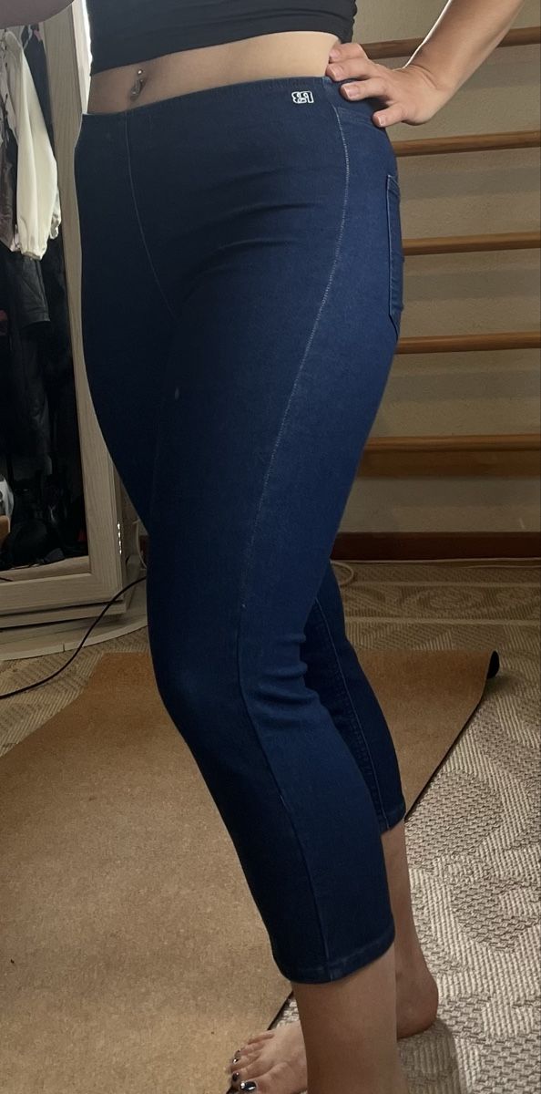 Pull&Bear Jeans: Pull&Bear Capri Jeans Gr. 34 (26) dunkelblau neu – Nuovo (secondo la descrizione) da Zuchwil venduto da MLV92