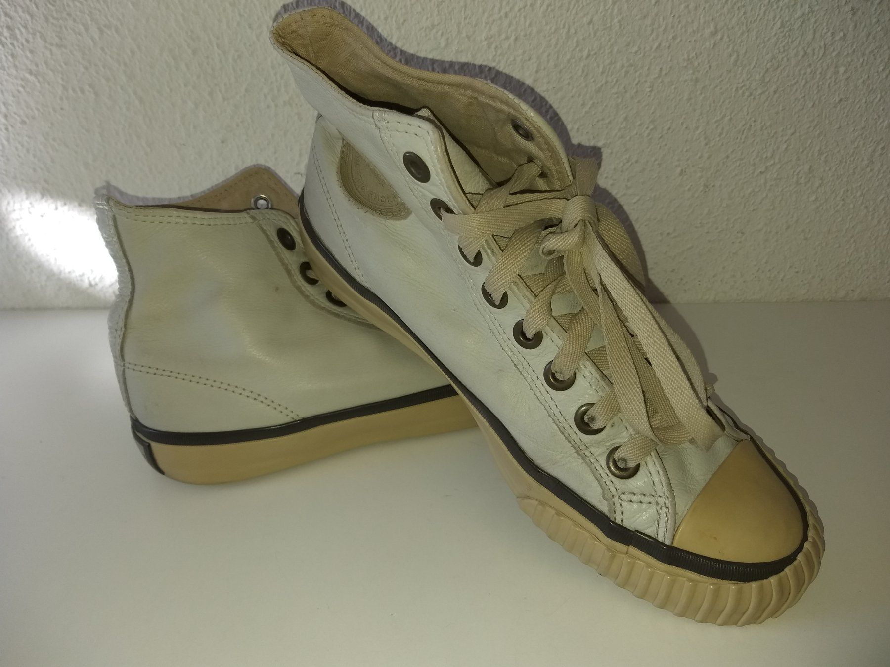 Converse Scarpe da donna: CONVERSE  Chaussures / Schuhe  Pointure / Nummer 37 – Usato da Cossonay-ville venduto da Super-Price-Quality 6