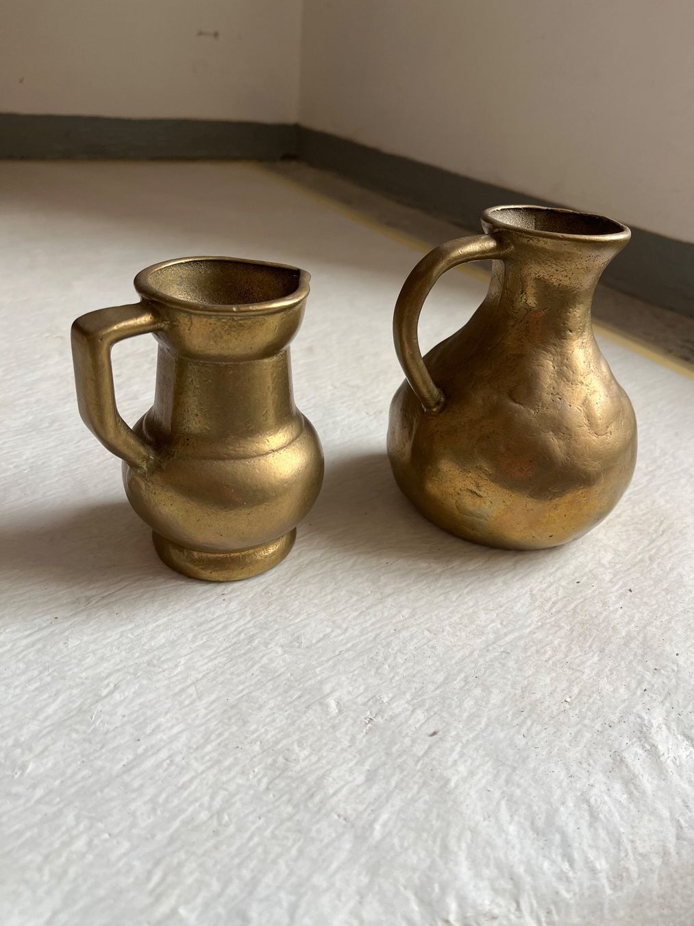 Caraffe: Antike Krüge aus Messing – Usato da Winterthur venduto da gia_8tbw