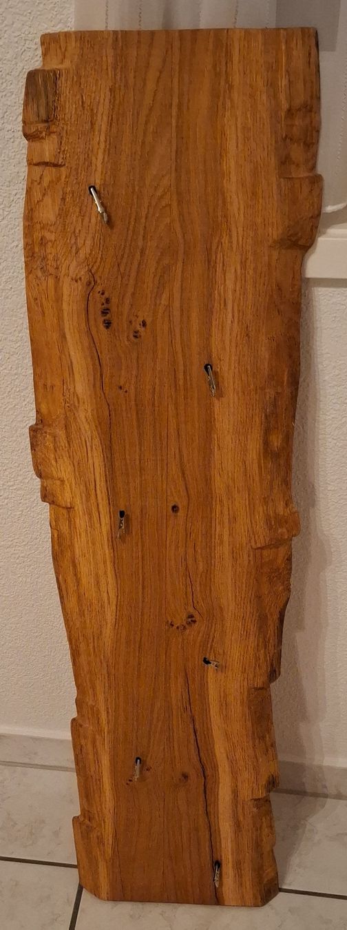 Articoli in legno: Schlüsselbrett oder Kartenbrett Eiche massiv Holz – Usato da Grosswangen venduto da michelli.