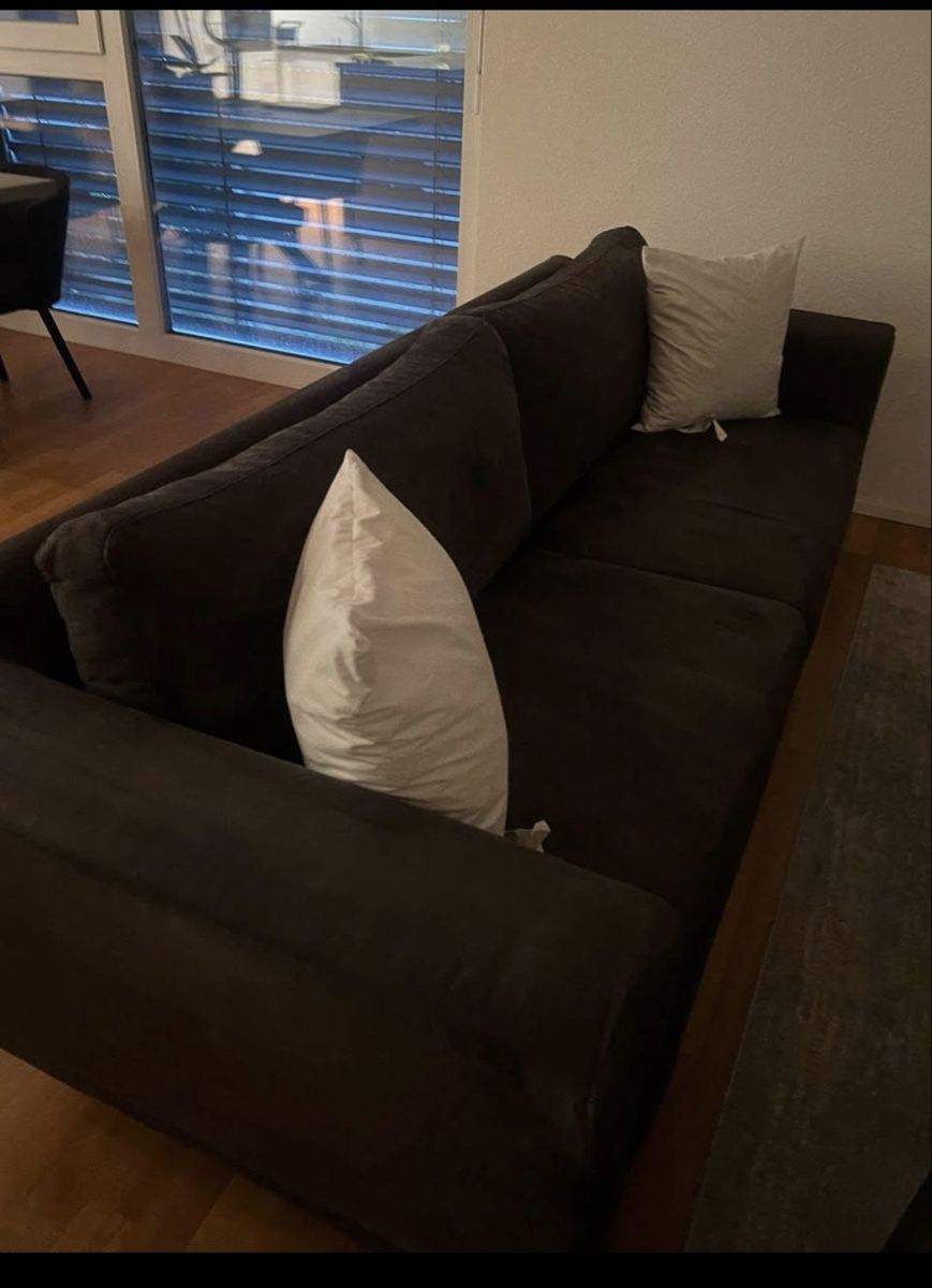 Divani: Three-Seater Sofa, Dark Grey, Acceptable Condition – Usato da Sugiez venduto da dor_xp8t 1
