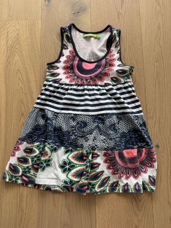 Desigual Kleid Mädchen 5j.