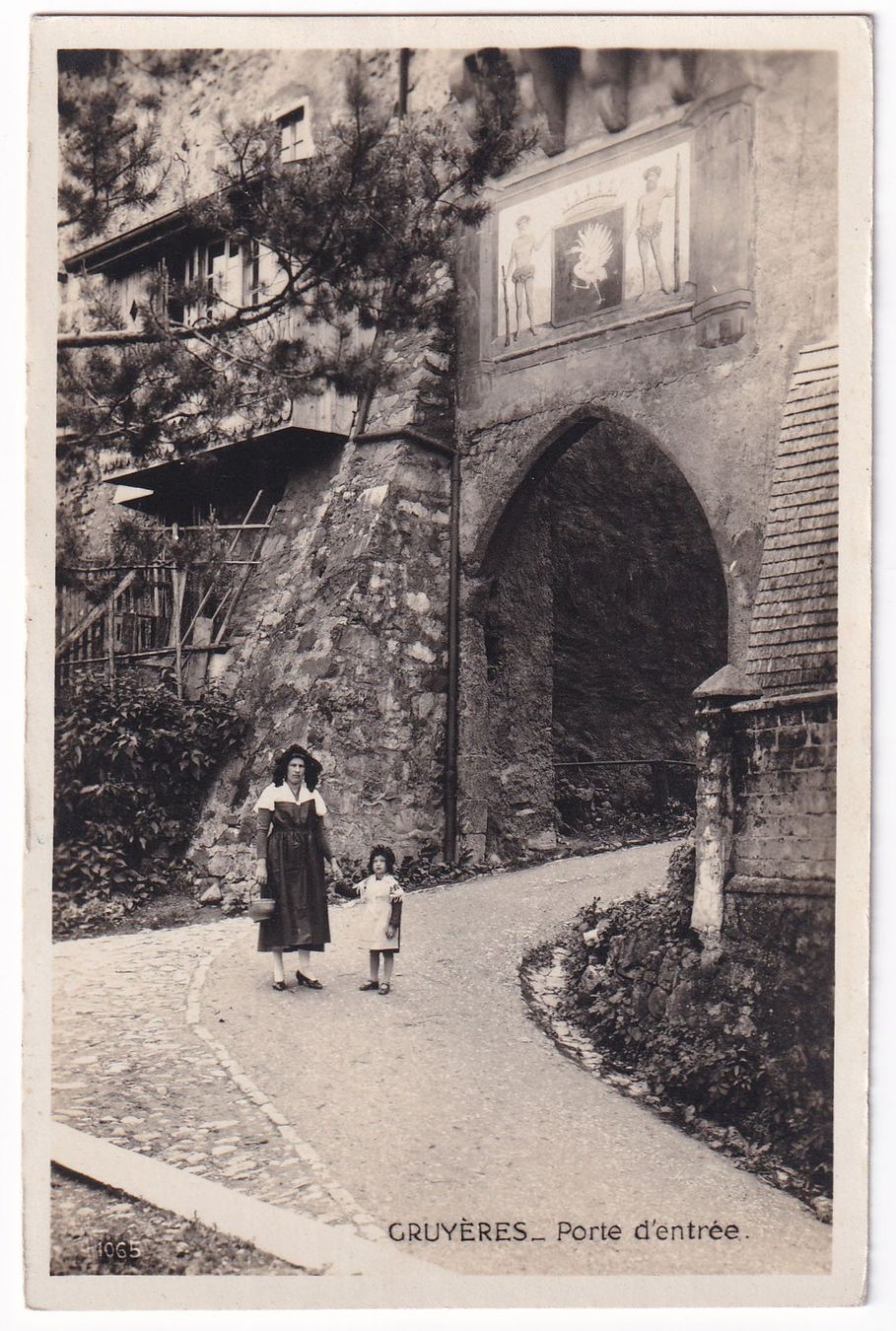 Cartoline postali: Gruyères - Porte d'entrée – Usato da Cormoret venduto da Pascalll2001