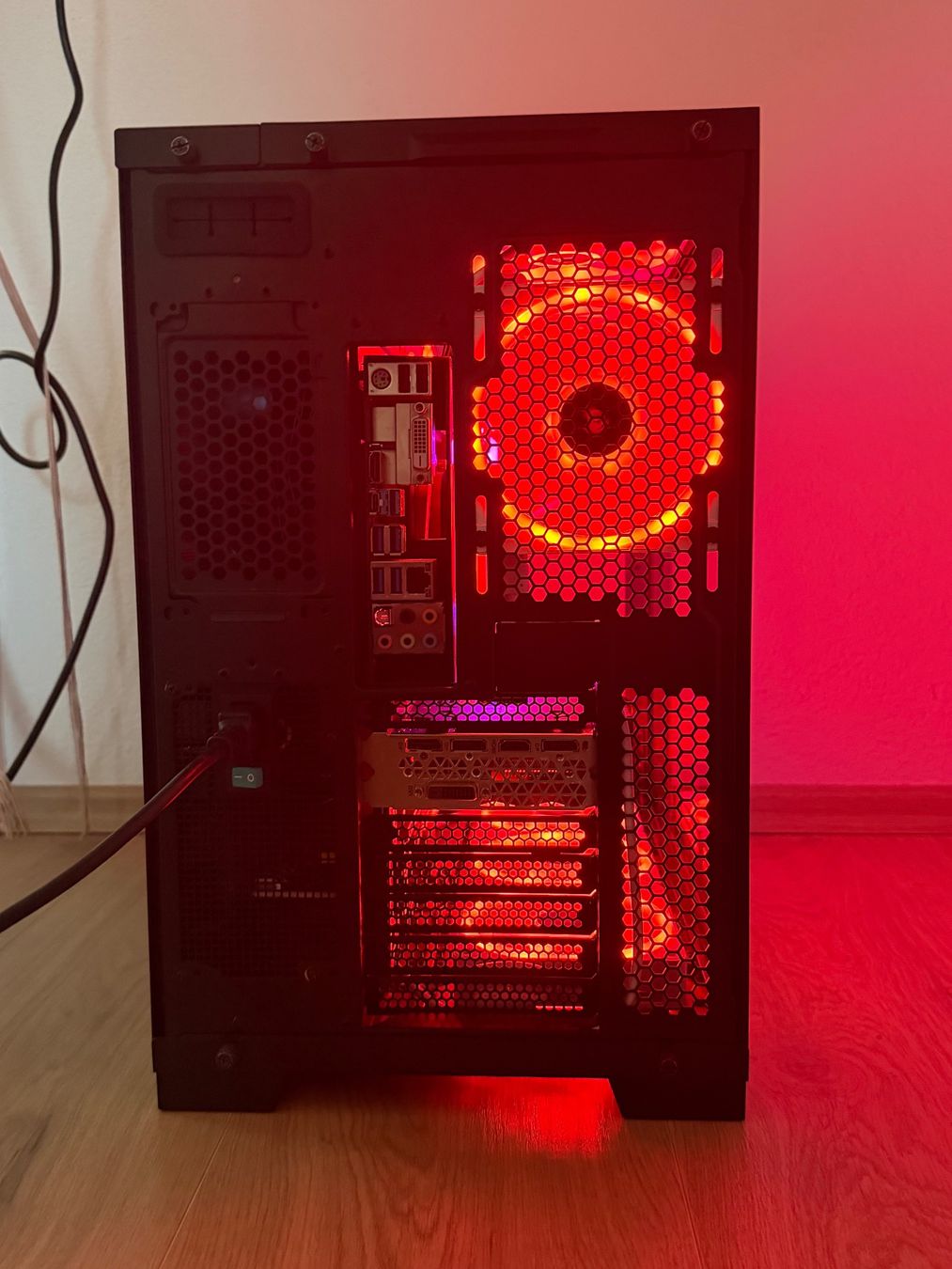 Asus PC: Gaming PC / i7-6700 / RTX 2060 Super – Usato da Rodels venduto da Durscher-Techservice 3