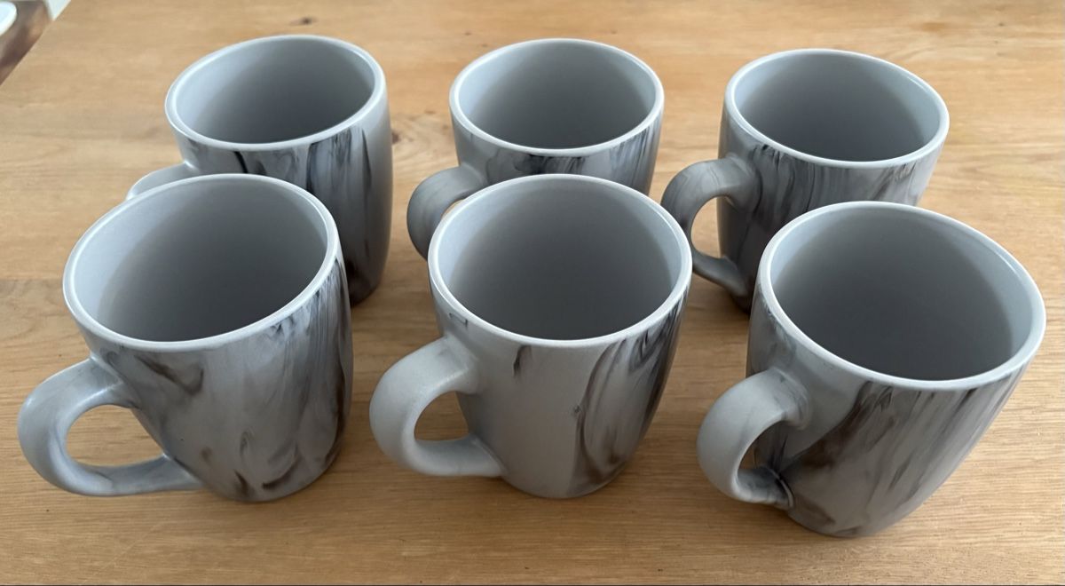 Geschirrsets: Geschirr-Set grau im Marmor-Design, 42-teilig – Gebraucht aus Freienwil von Leon_scott 4