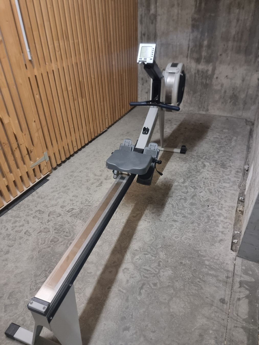 Concept 2 Hometrainer: Rudergerät Concept2 PM4 – Usato da Aarau venduto da Aboudx