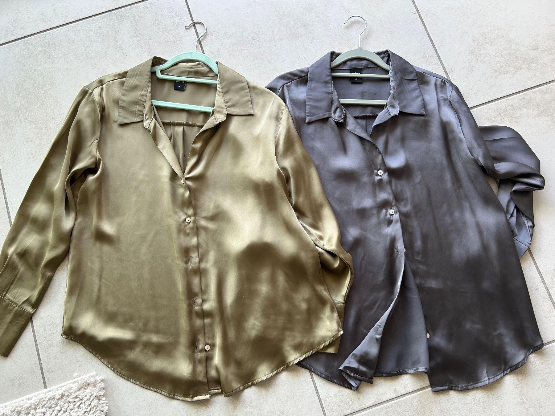 Zebra Camicette: Lot de deux blouses satinées – Usato da Courrendlin venduto da loko2910