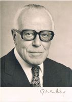 Pierre Graber Autogramm Foto 10x15cm Bundesrat
