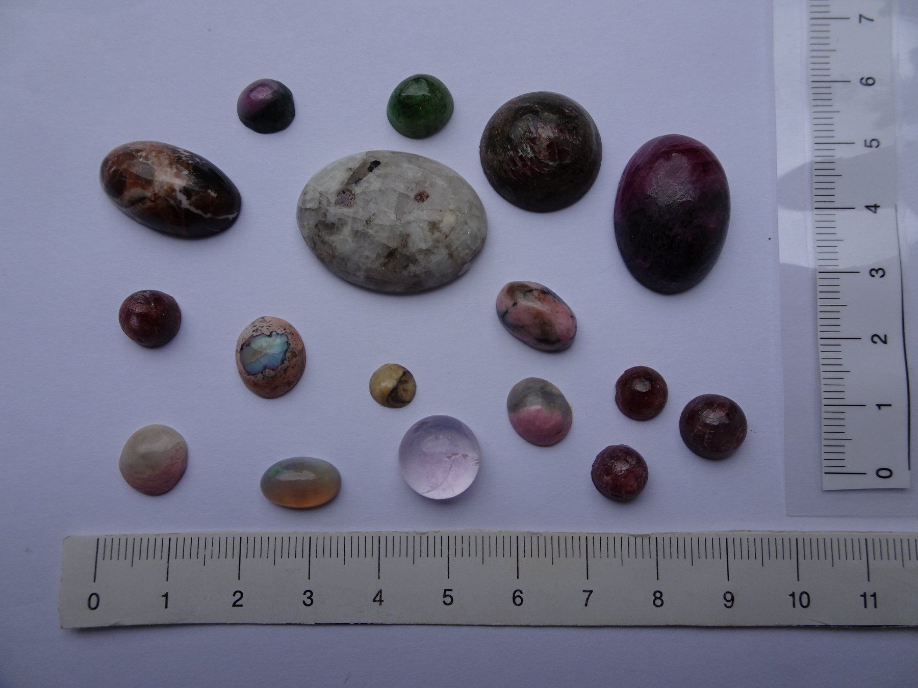 Edelsteine: 17 Cabochons  Schweiz+Ausland – Neu (gemäss Beschreibung) aus martina von Tignuppa