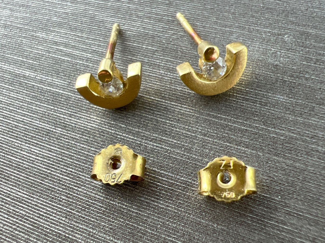 Orecchini pendenti & Orecchini a lobo: Ohrstecker 750 Gold – Usato da Niederuzwil venduto da leo_8857 2