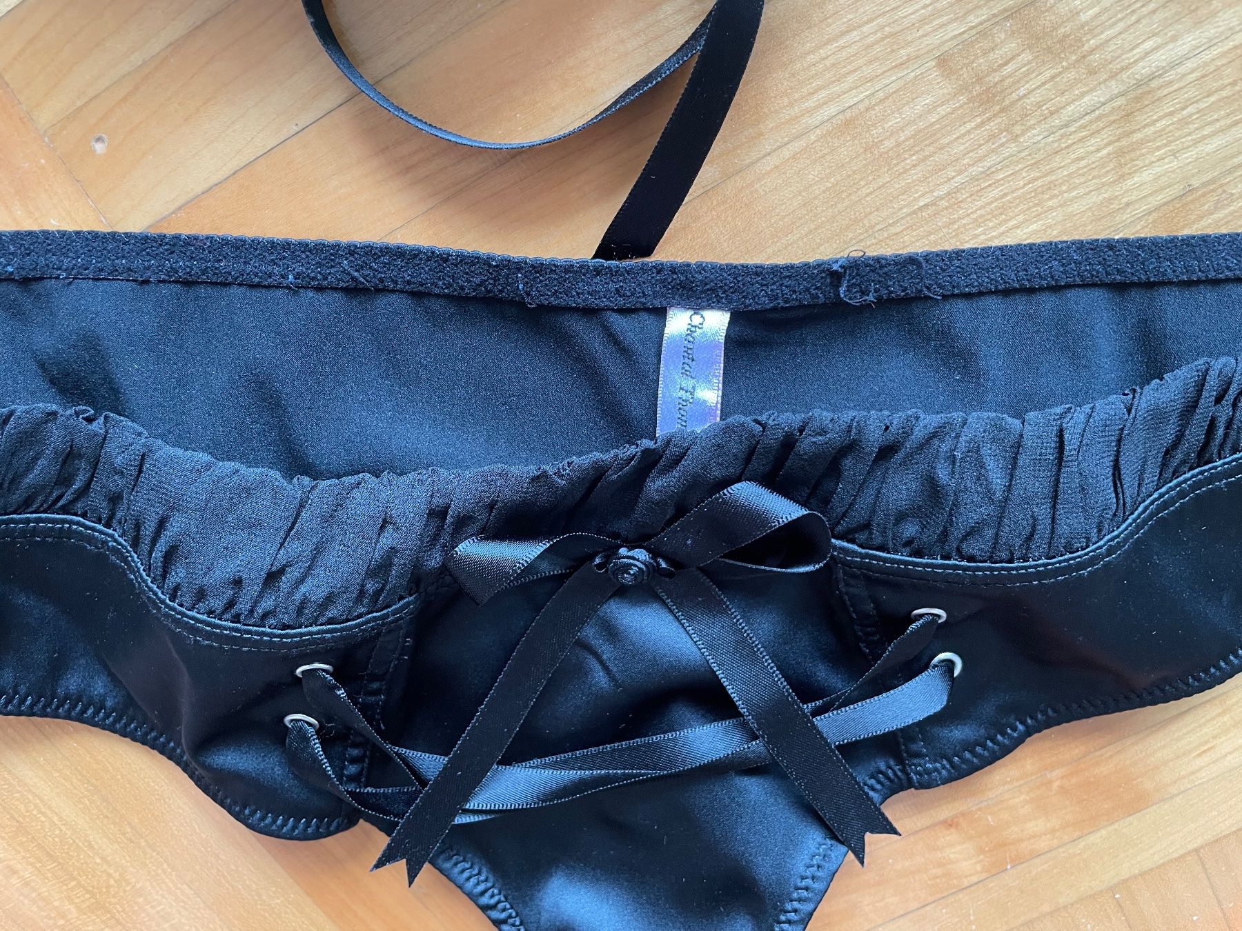 Altra biancheria intima: Dessous-Set | Chantal Thomas 85 D (String Gr. 42), schwarz – Usato da Balzers venduto da Golf-Lady 1