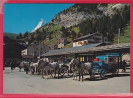 ZERMATT MIT MATTERHORN UND PFERDEKUTSCHEN