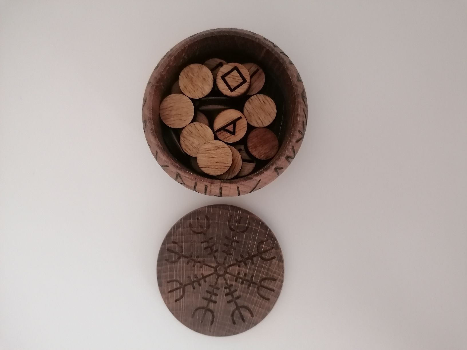 Toutes les monnaies: Runes – Neuf (Voir description) à Ecublens VD par loi_dy6b 1