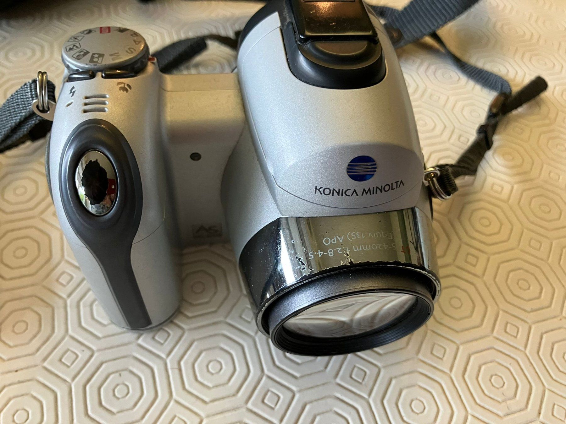 Konica Kamera: Fotocamera digitale Konica Minolta Dimage Z3 – Gebraucht aus Melano von H-Sara 1