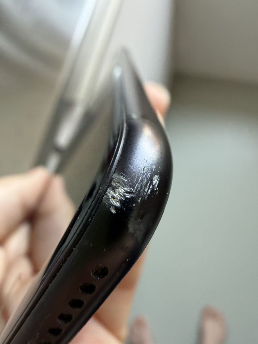 Apple Portables: iPhone SE – D'occasion à Wädenswil par Ast_8820 2