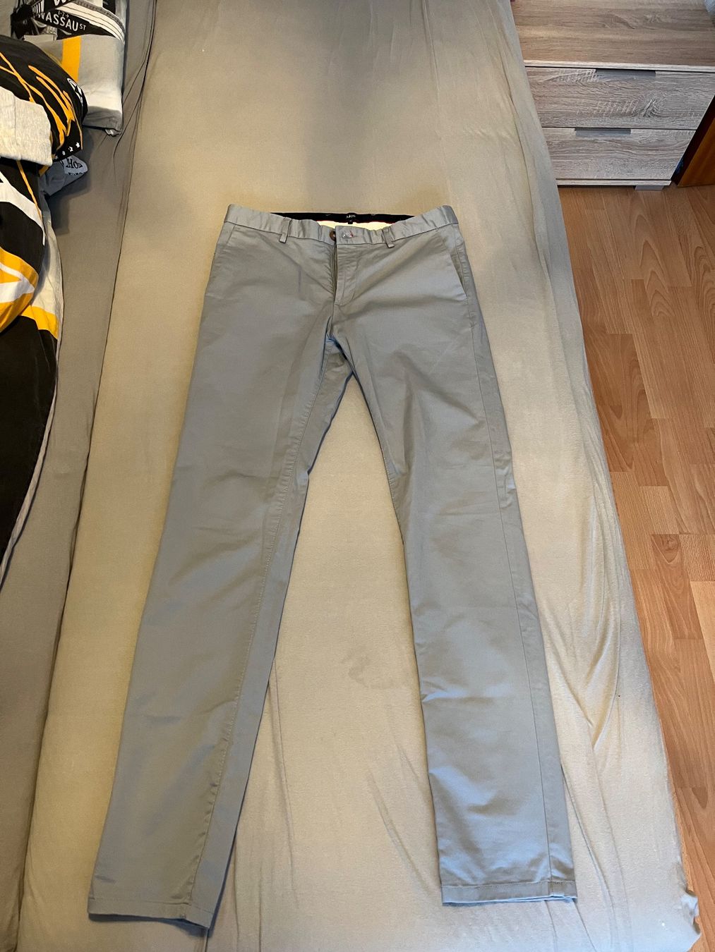 Pantaloni: Pantalon tissu – Nuovo (secondo la descrizione) da Bure venduto da flo_g9nx