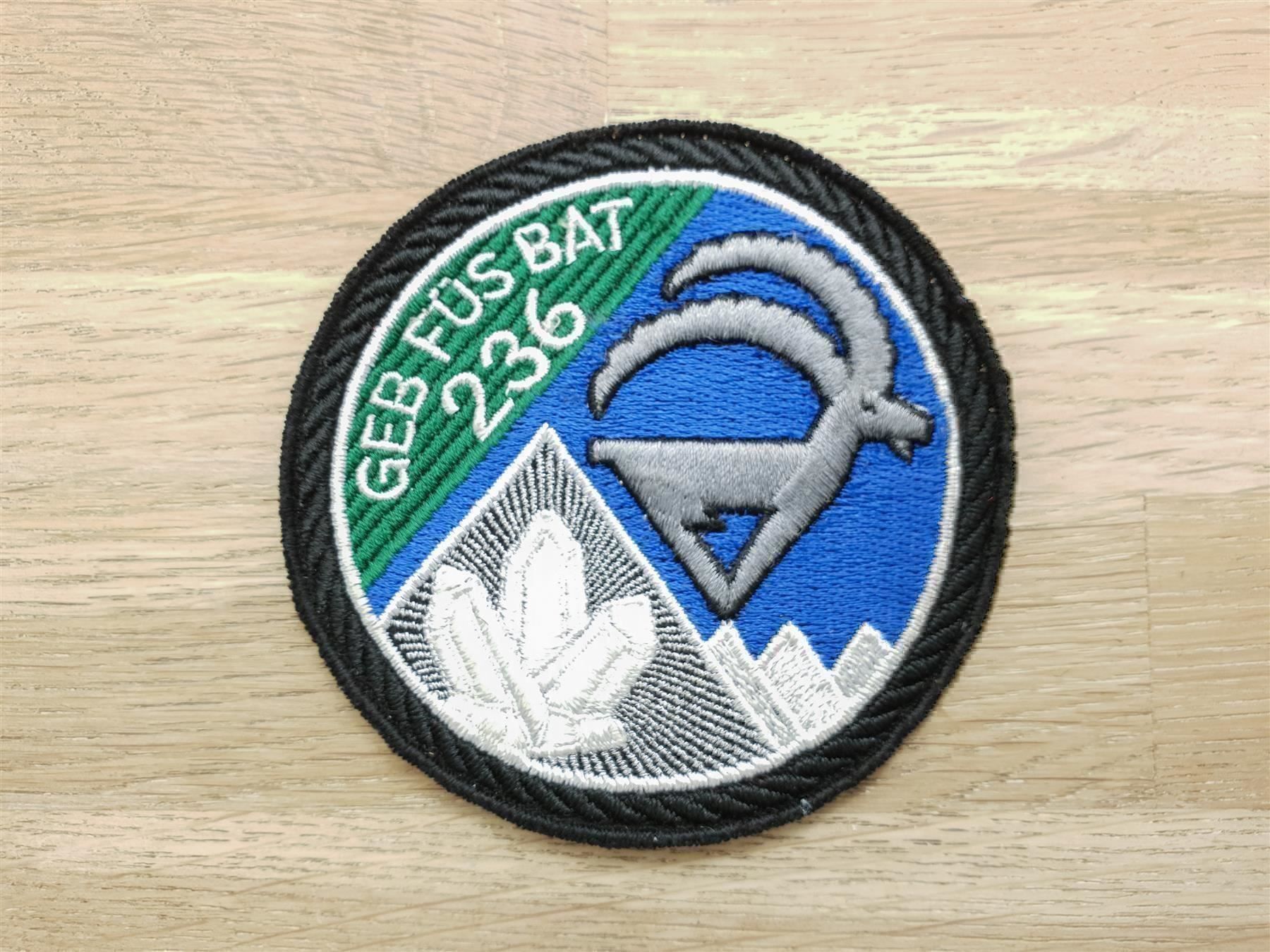 Placchette & Badge: Badge Geb Füs Bat 236 – Usato da Erlinsbach venduto da S700