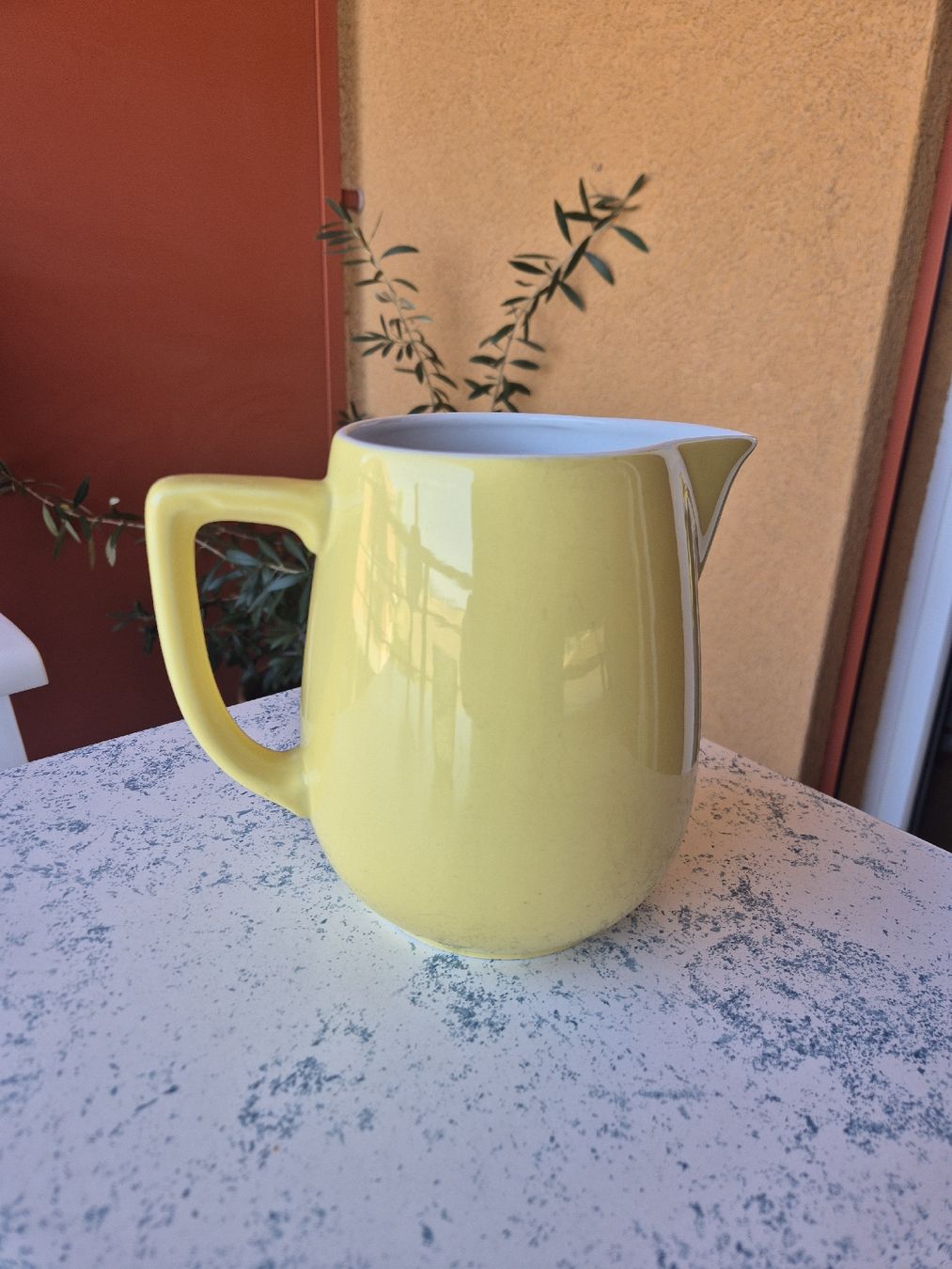 Rössler Carafes: Roessler pichet en ceramique jaune 1.5L  – D'occasion à Cossonay-Ville par bricbroc