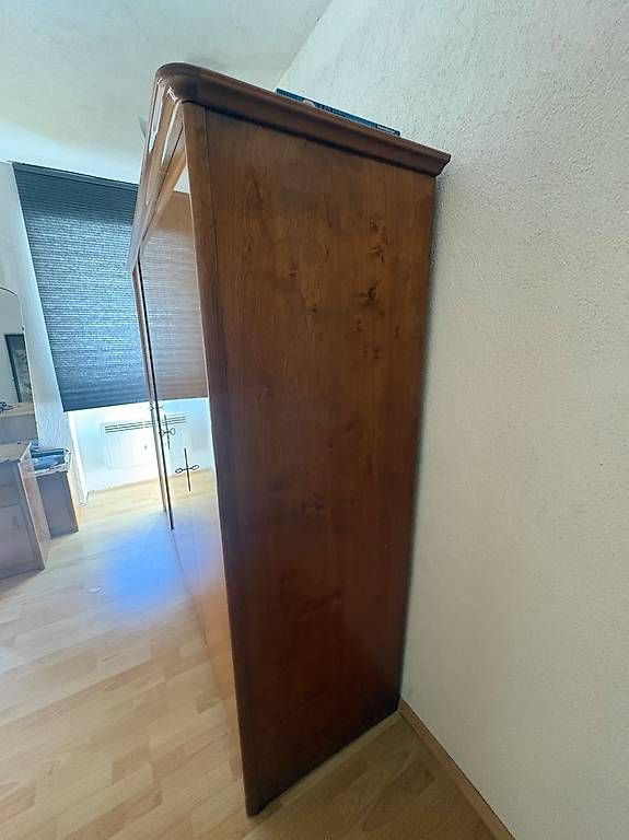 Armadi: Armadio in legno antico – Usato da Mesocco venduto da giu_6rgd 2