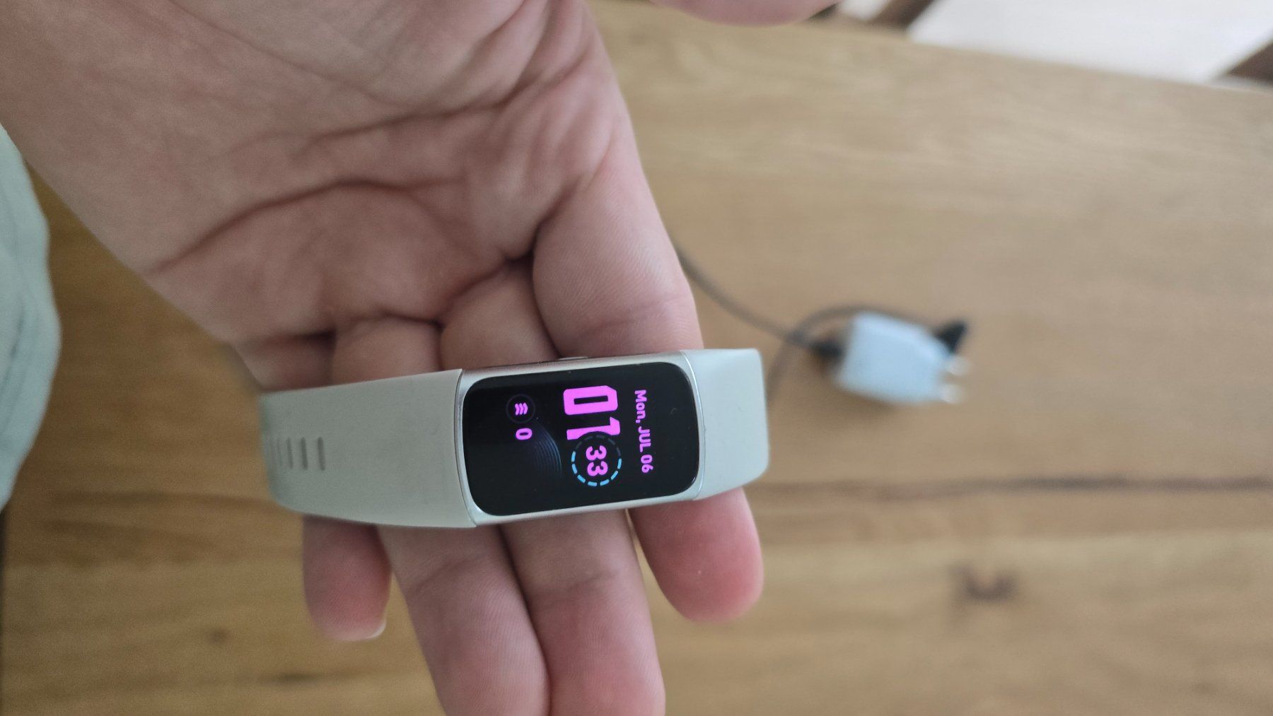 Fitbit Smartwatch: Fitbit Charge 6 – Usato da Uster venduto da Batur.C