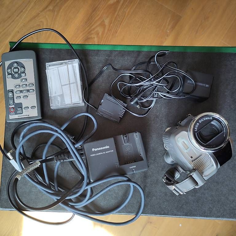 Camcorder: Panasonic MiniDV camcorder 3CCD NV-GS150 – Gebraucht aus Biel/Bienne von gaubad 2