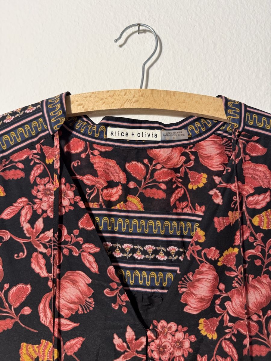 Kleider: Alice+Olivia Kleid, Gr. M, Blumenmuster – Gebraucht aus Stäfa von buecher10 2