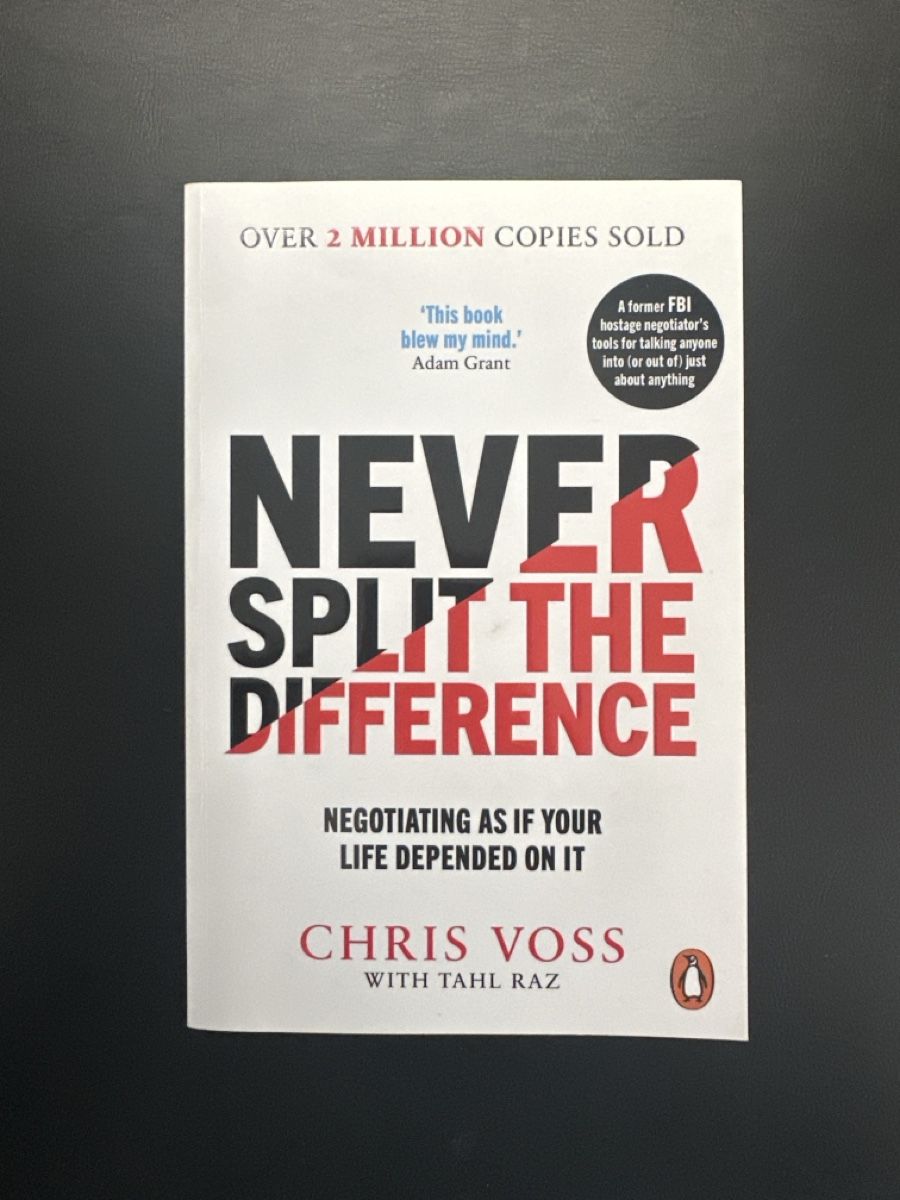 Libri: Never Split the Difference - Chris Voss – Usato da Ostermundigen venduto da tha_g6nr