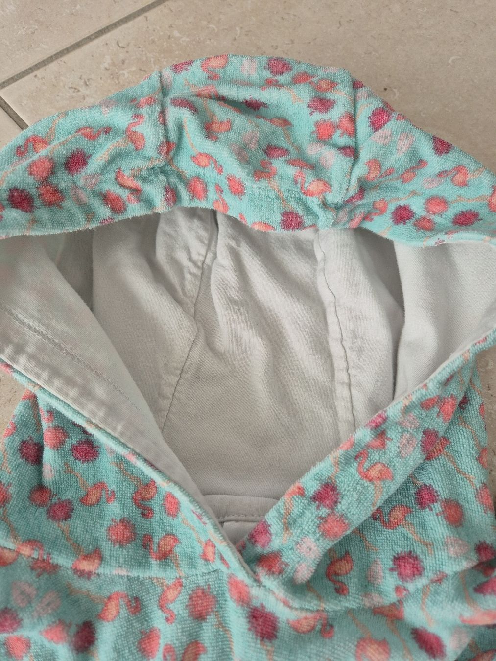Badetücher: Badeponcho mit Flamingos, Grösse 92/98 – Gebraucht aus Adliswil von Stardust11 2