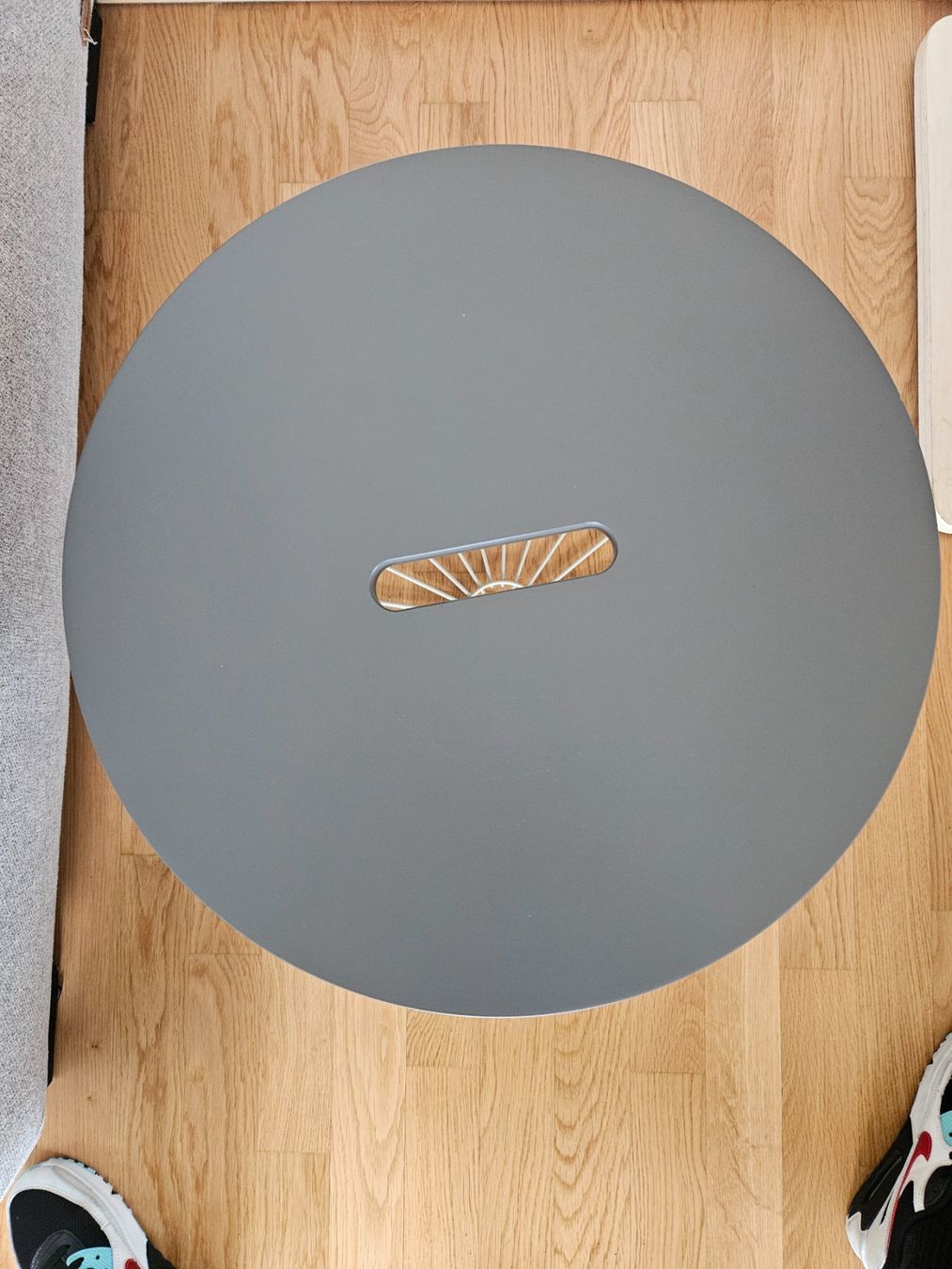 Ikea Tische: Table de rangement IKEA KVISTBRO grise, occasion – Gebraucht aus Morges von Mlle_Croft_91 1