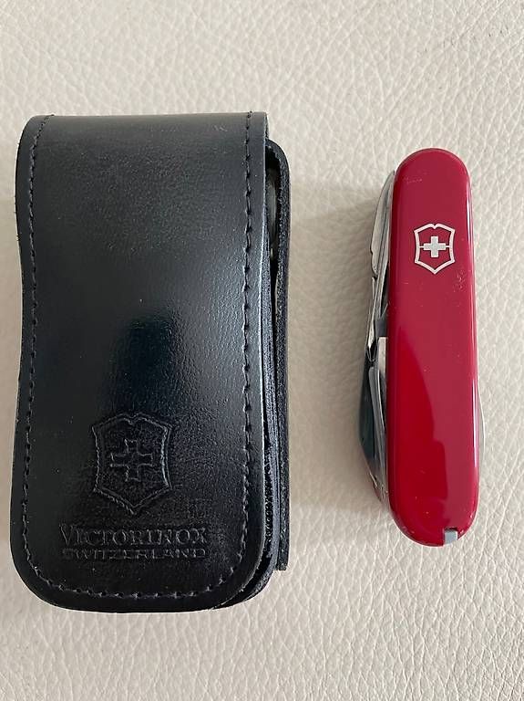 Victorinox Coltelli tascabile: Viktorinox Sackmesser mit Etui Survival Kit – Usato da Lindau venduto da Gybsi0 1