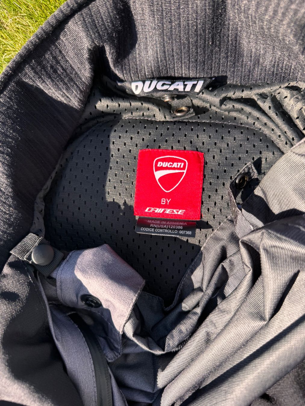 Completi, tute sportive e funzionali: Ducati Motorradkleider – Usato da Basadingen venduto da bri_7lx9 6